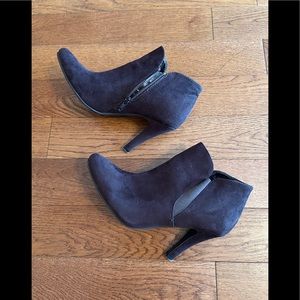 Suede ankle boots, 2 inches heels, like brand new, hardly used, size 8